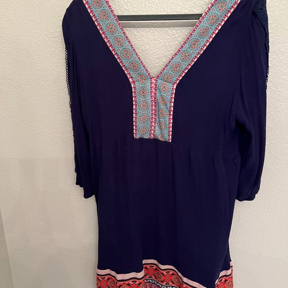 White Mark Navy Blue & White Open Back Dresses